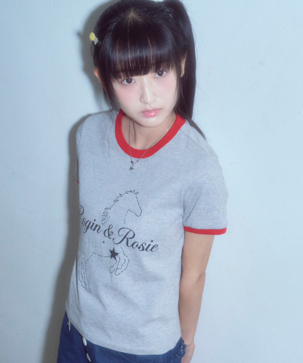 로긴 앤 로지(ROGIN N ROSIE) [Unisex] RnR Lettering horse Point Ringer T-shirt Melange gray-Red Small