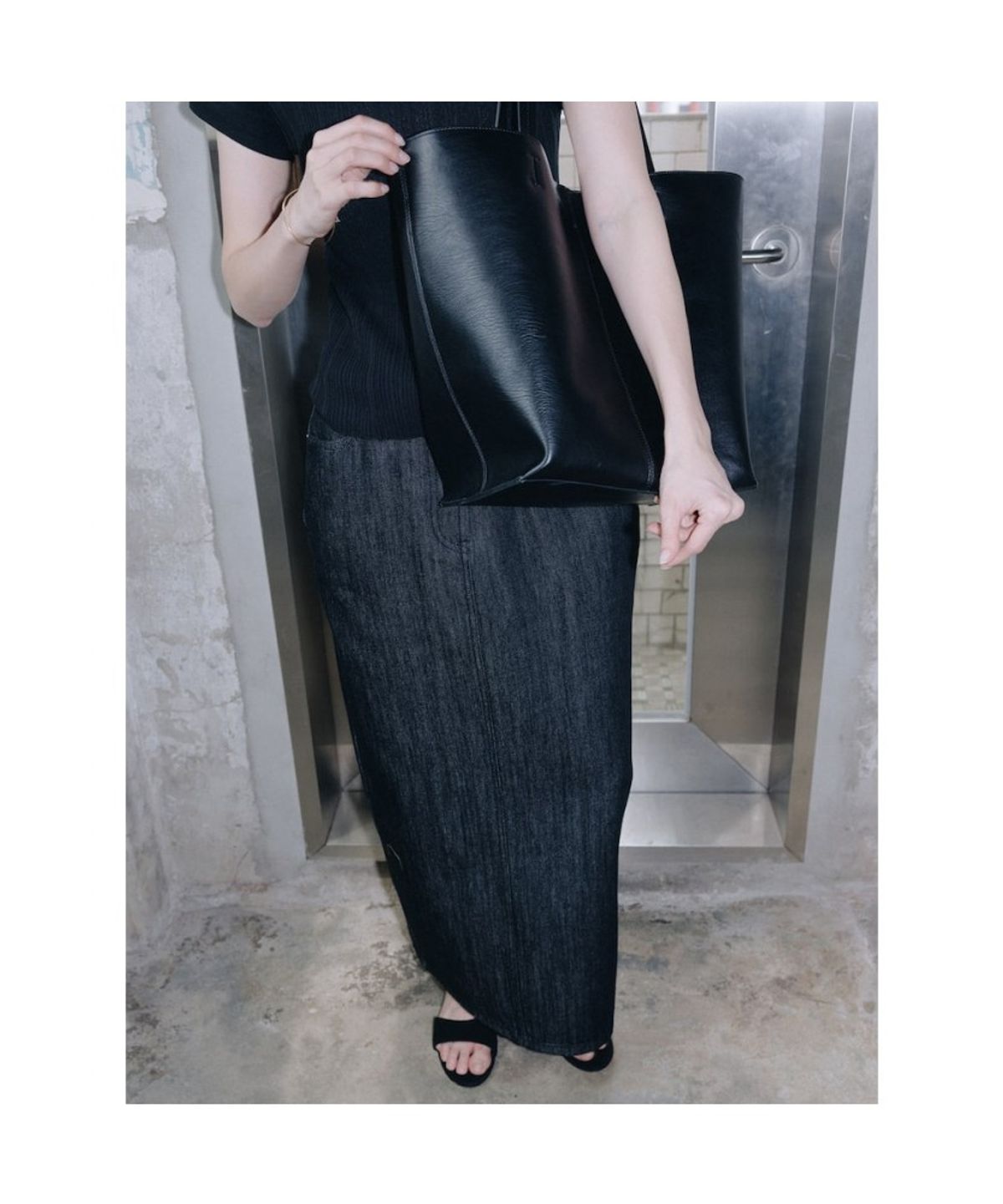 디애퍼처(THE APERTURE) Vaso Bag  Black (TA67D4A035)