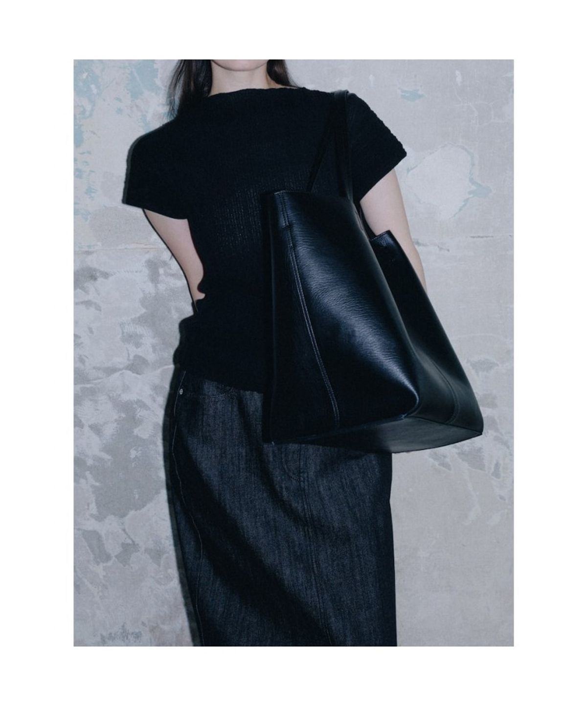 디애퍼처(THE APERTURE) Vaso Bag  Black (TA67D4A035)