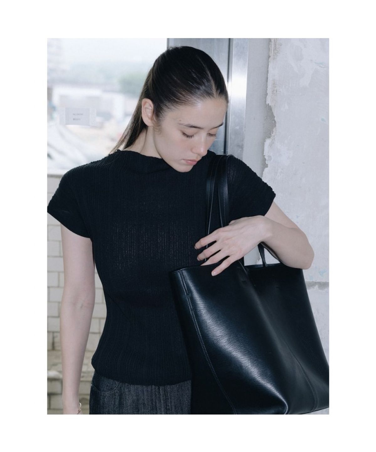 디애퍼처(THE APERTURE) Vaso Bag  Black (TA67D4A035)