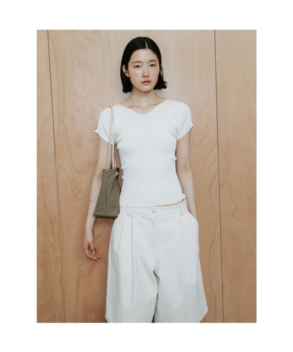 디애퍼처(THE APERTURE) Verona Bag  Beige (TA67D4A04A)