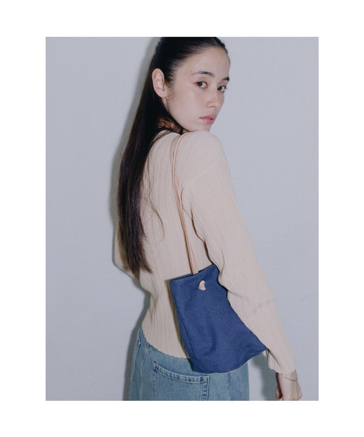 디애퍼처(THE APERTURE) Verona Bag  Blue (TA67D4A04P)