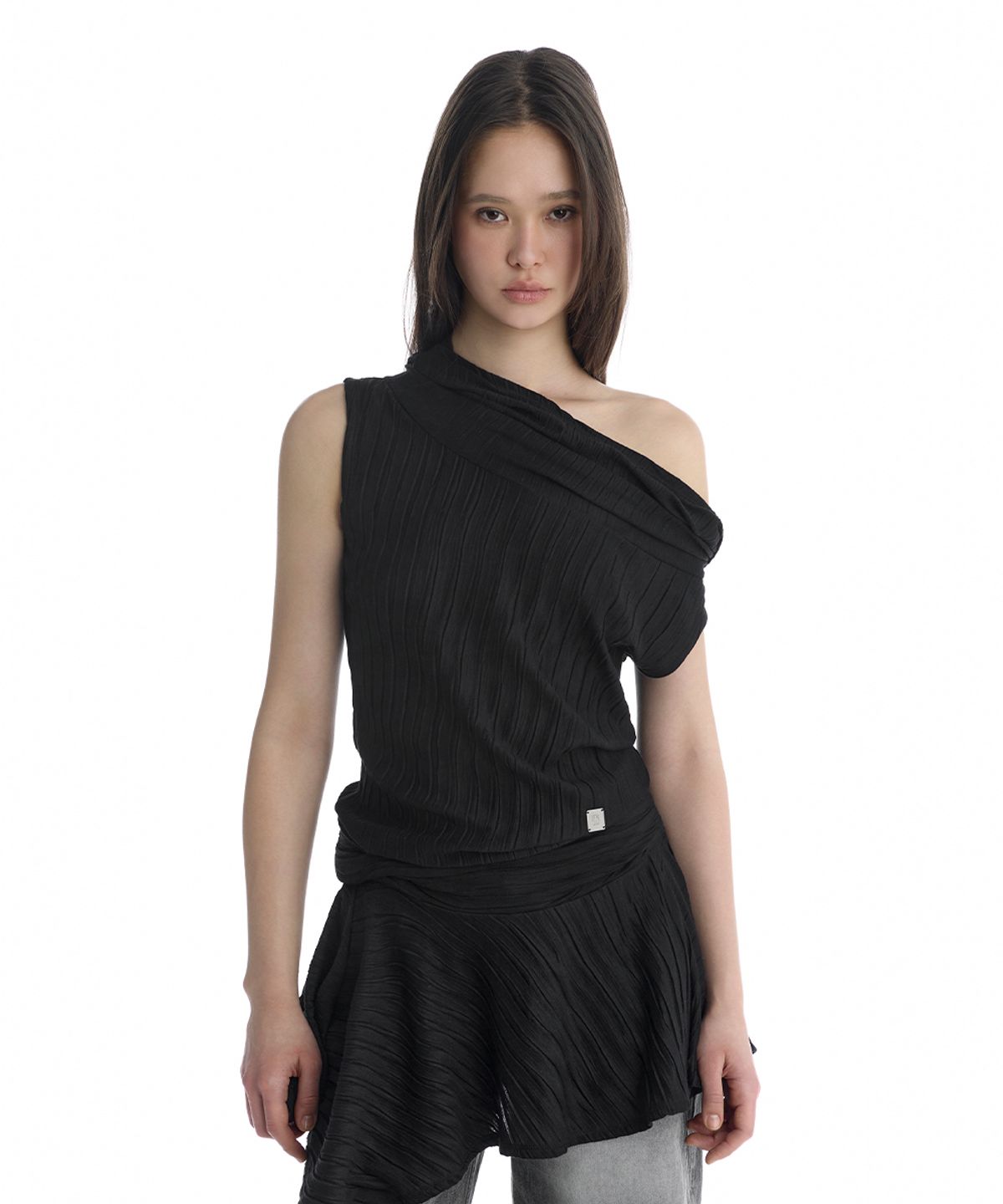 트리밍버드(TREEMINGBIRD) Crinkle Draped Hooded Sleeveless Dress [ Black ]