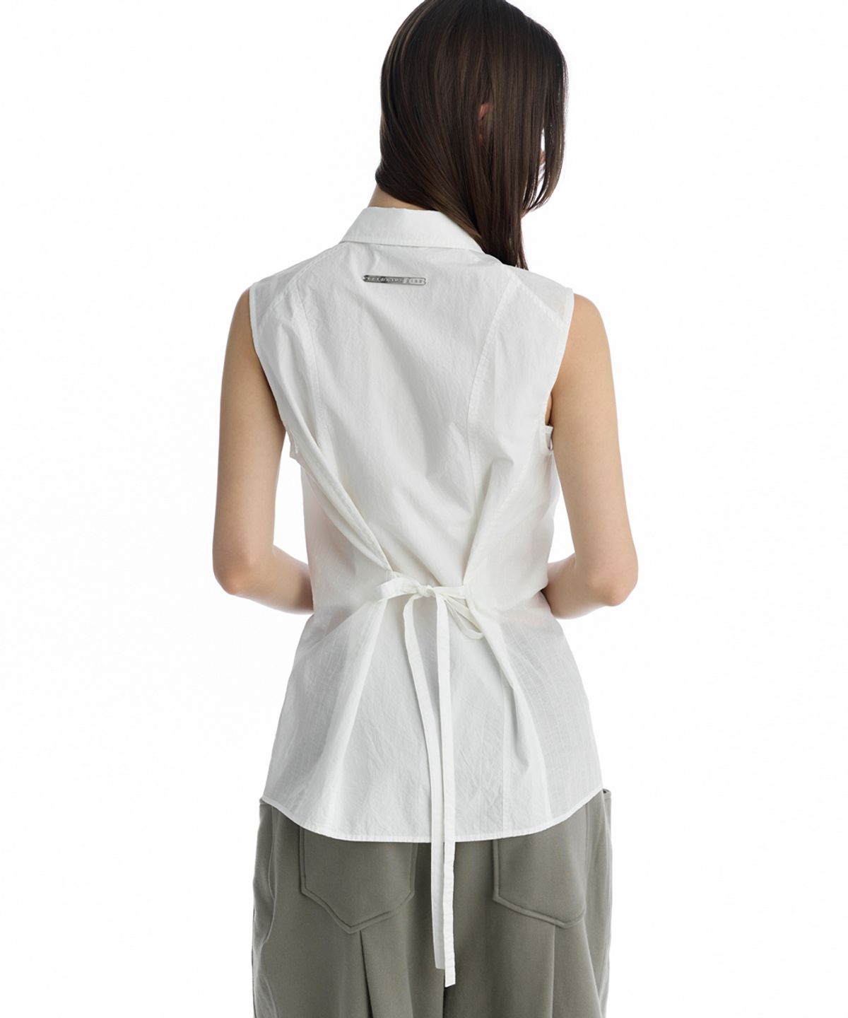 트리밍버드(TREEMINGBIRD) Regular-Fit Side Panel Sleeveless Shirt [ White ]