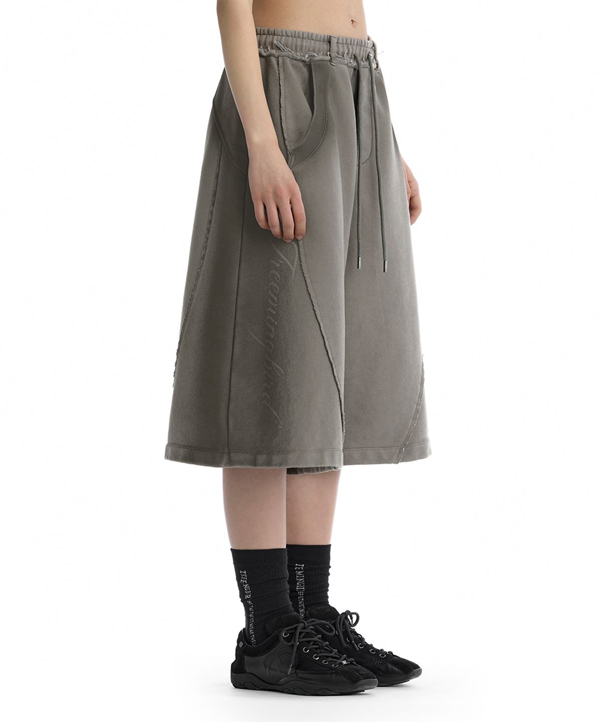 트리밍버드(TREEMINGBIRD) Vintage Brushed Sweat Bermuda Shorts [ Light Gray ]