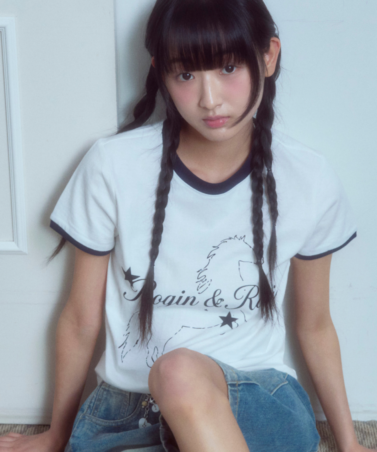 로긴 앤 로지(ROGIN N ROSIE) [Unisex] RnR Lettering horse Point Ringer T-shirt White-Navy Small