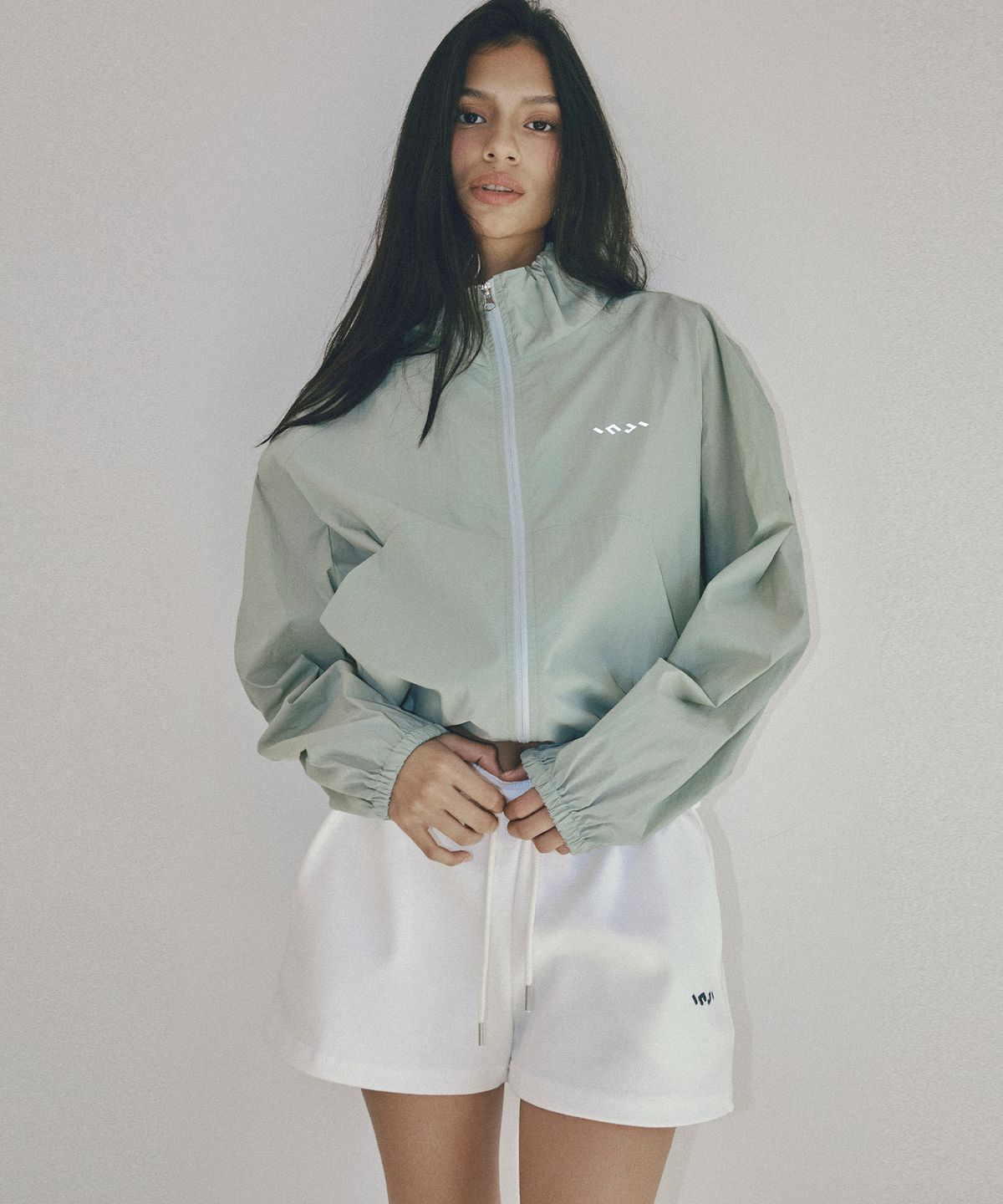 인지액티브(INJIACTIVE) Compact Light Crop Windbreaker 민트