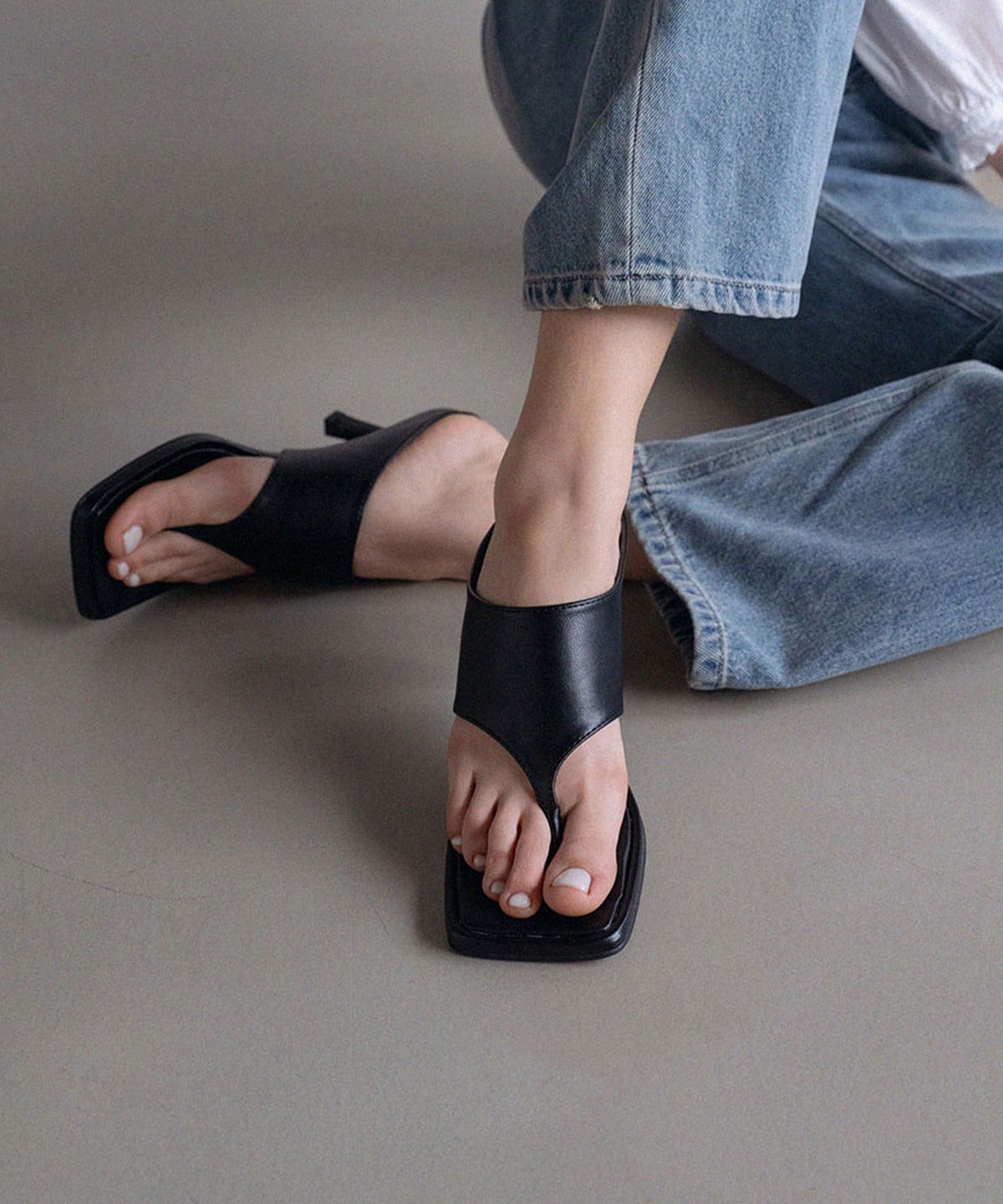 에펠클래식(EIFFELCLASSIC) LIZ Modern Flip-Flop Heels_ black,white 리즈 모던 쪼리 힐 7cm