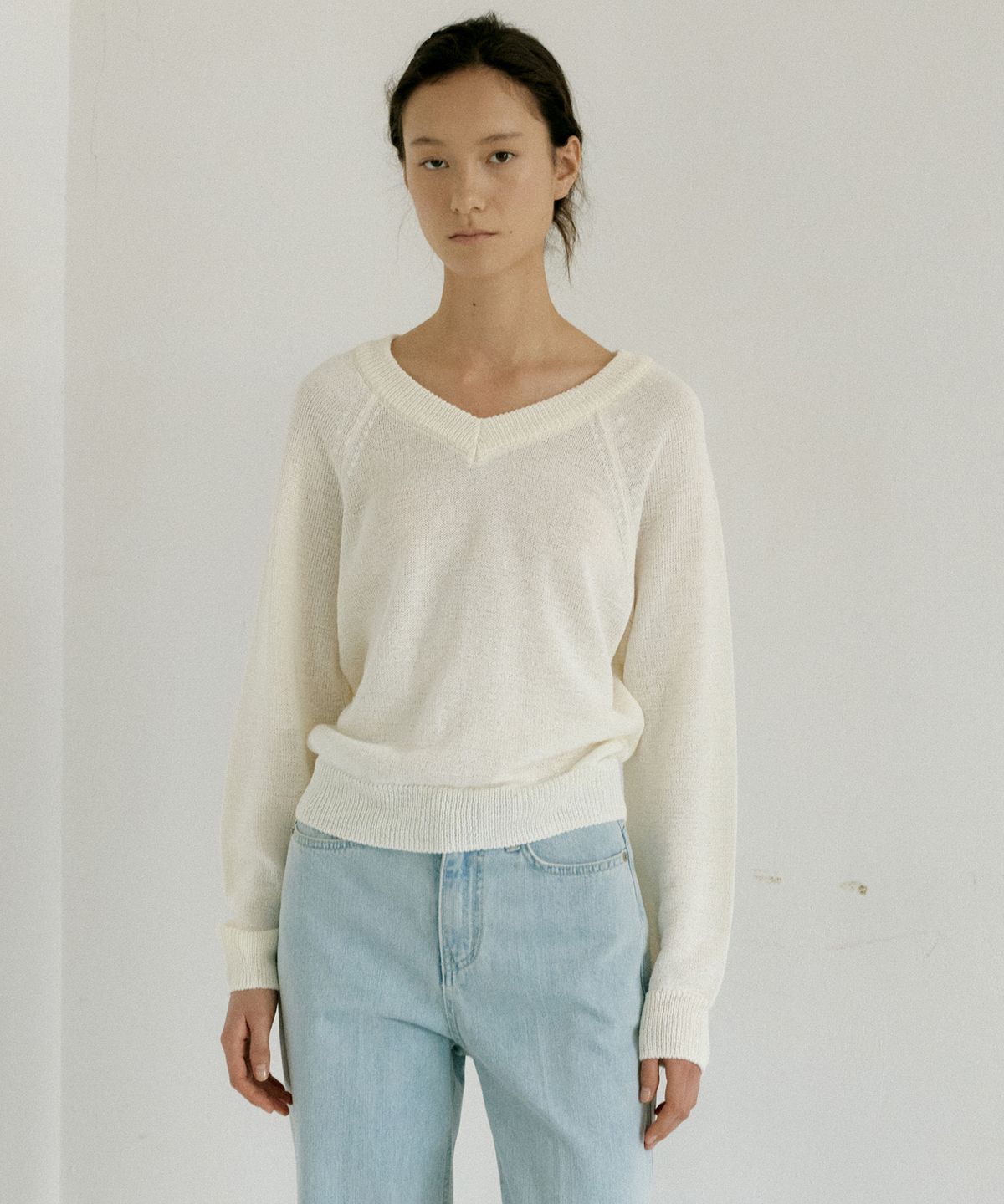 오떼뜨(OCTETTE) PAPER DEEP V-NECK KNIT_2COLOR
