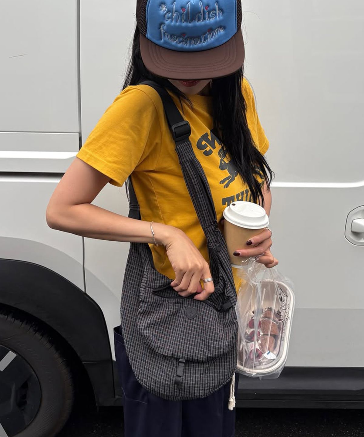 페넥(FENNEC) AIRY SLING BAG - BLACK