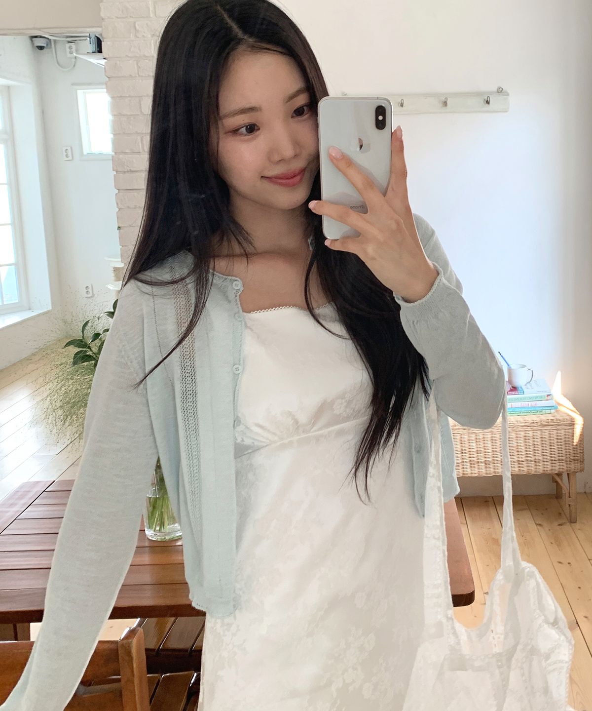 이보크에라(EVOKEERA) Bebe Summer Pointelle Cardigan(Sky Blue)
