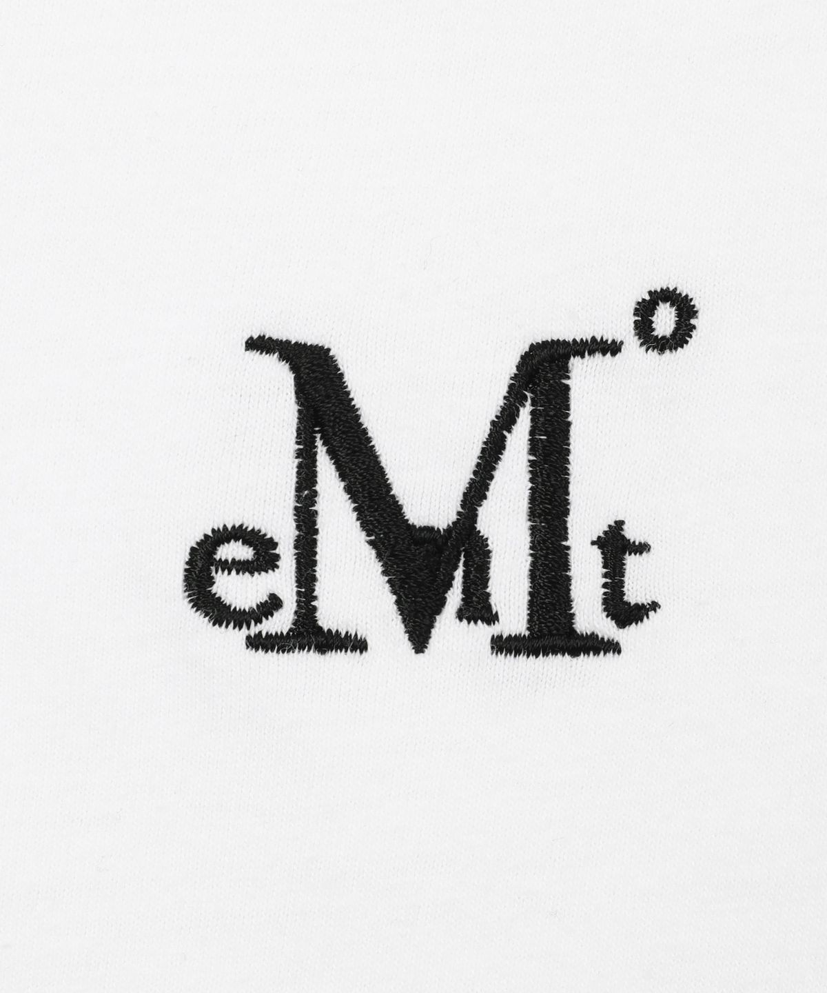 무센트(MUCENT) 리암 레더 패치 롱 슬리브 티 (4컬러)