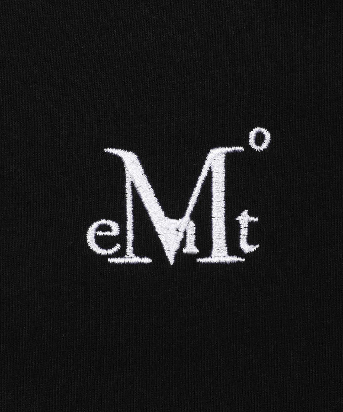 무센트(MUCENT) 리암 레더 패치 롱 슬리브 티 (4컬러)
