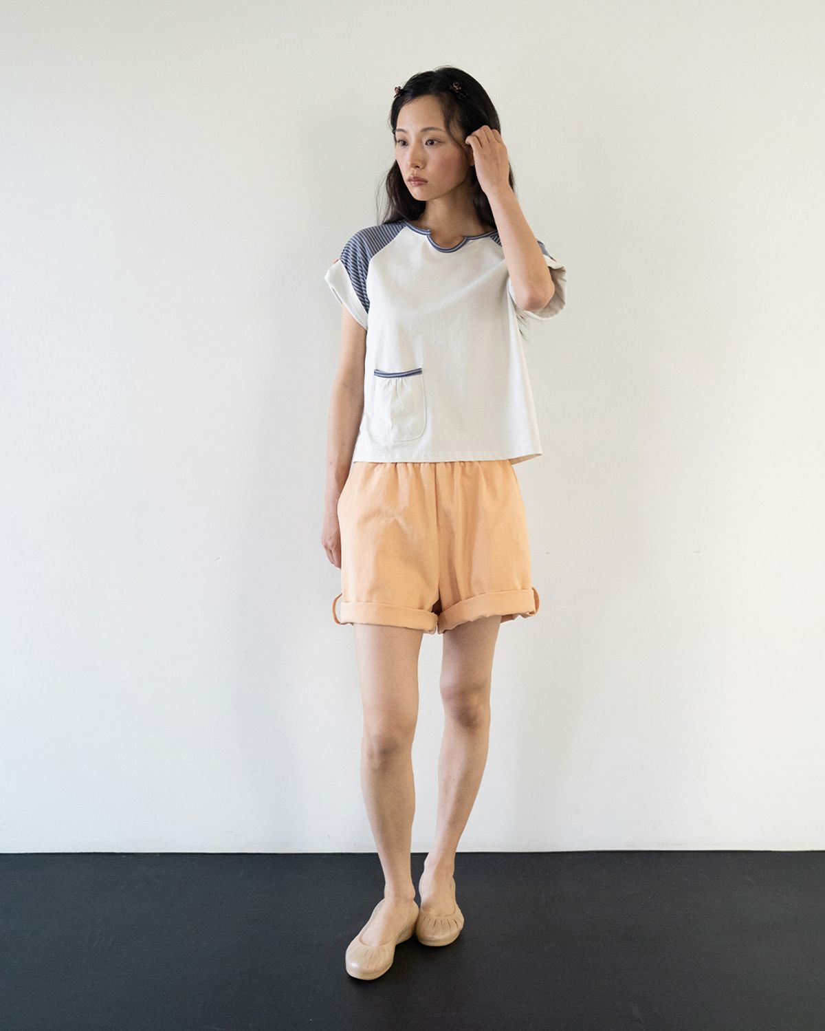 온스카(ONSKA) ROLL UP COMFY SHORTS (APIRCOT)
