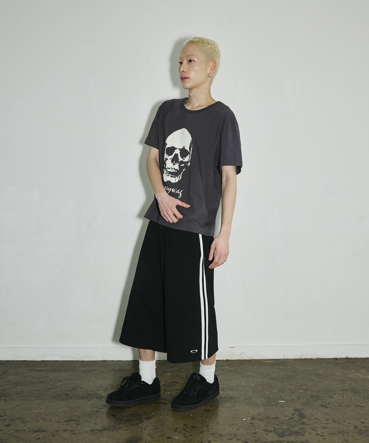 스켈리웩(SCALLYWAG) 롱 버뮤다 라인 트레이닝 쇼츠[블랙]