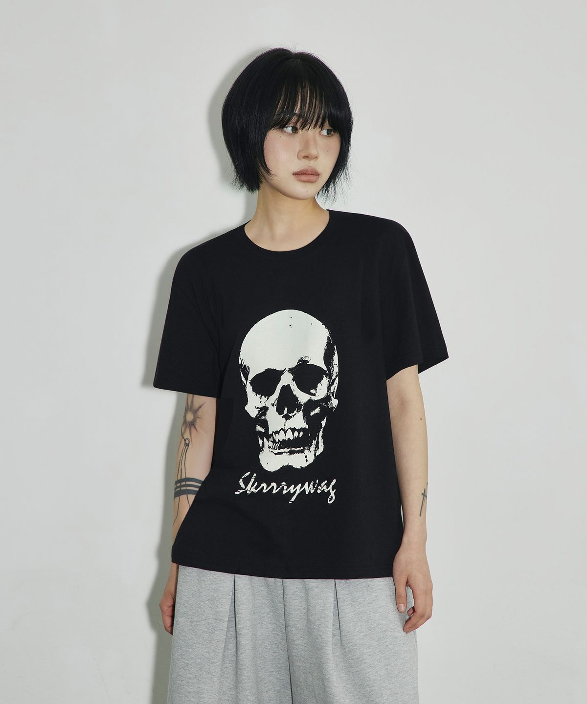 스켈리웩(SCALLYWAG) VTG 스컬 크롭 티셔츠[블랙]