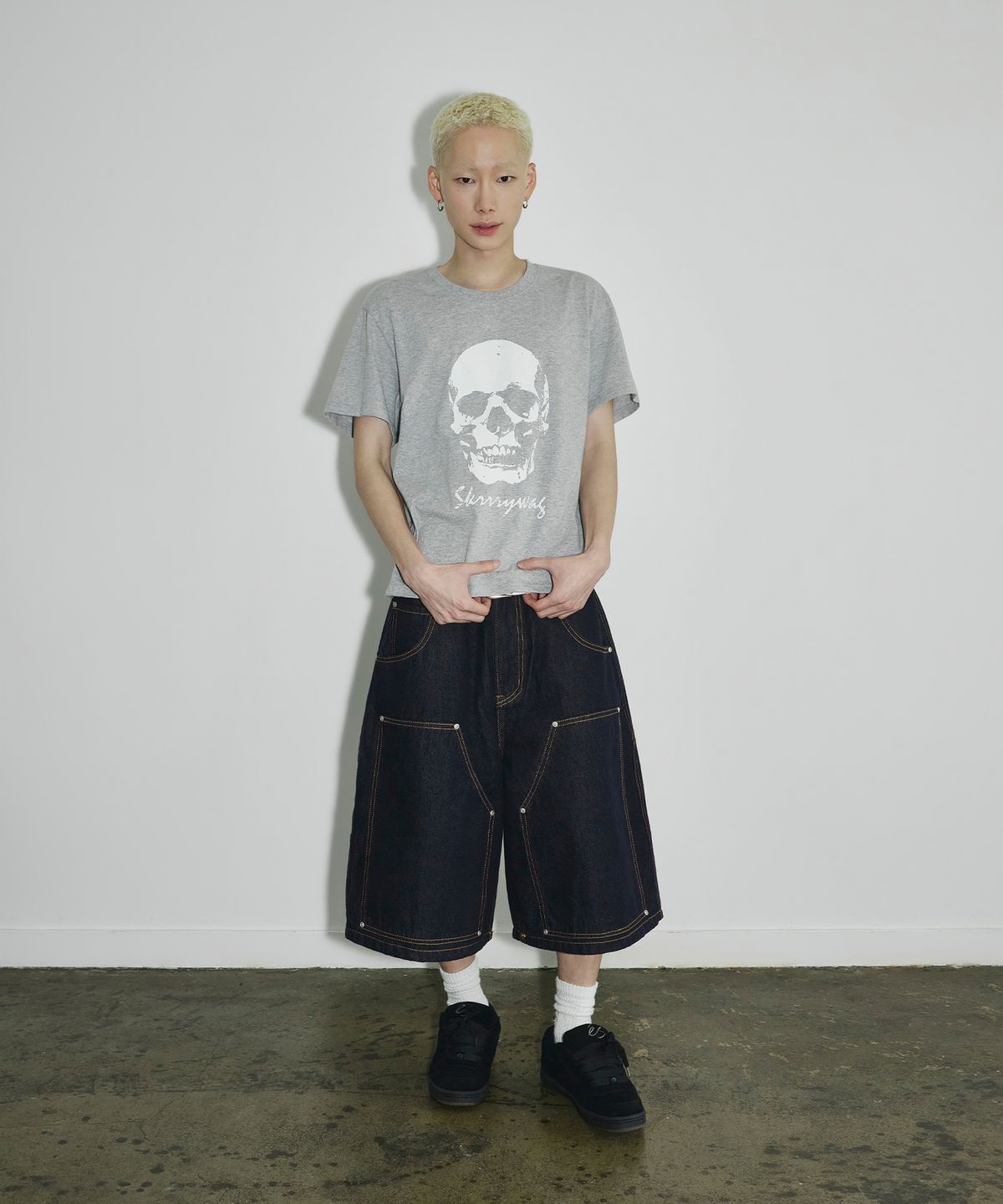 스켈리웩(SCALLYWAG) VTG 스컬 크롭 티셔츠[그레이]