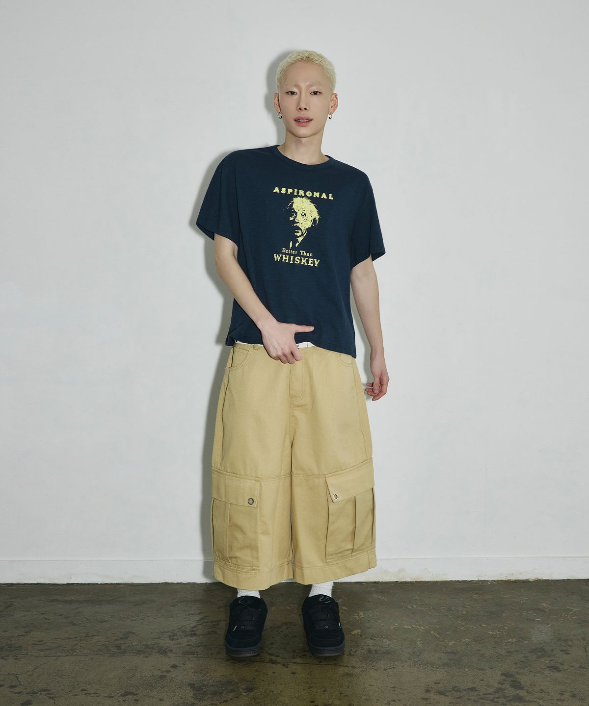 스켈리웩(SCALLYWAG) ASPIRONAL 슬라브 크롭 티셔츠[네이비]
