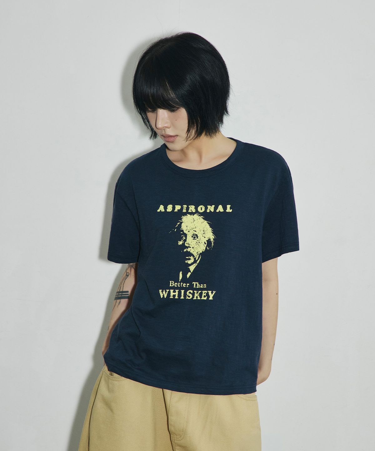 스켈리웩(SCALLYWAG) ASPIRONAL 슬라브 크롭 티셔츠[네이비]