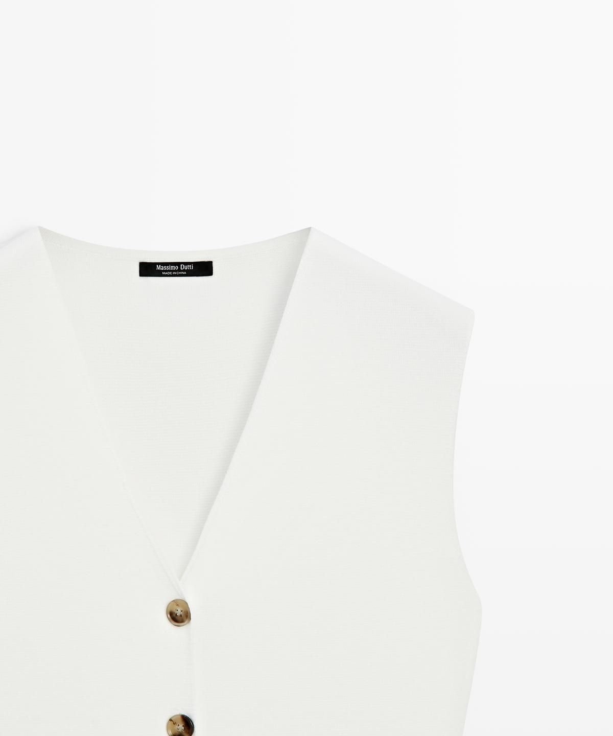 마시모두띠(MASSIMO DUTTI) 버튼 디테일 니트 베스트