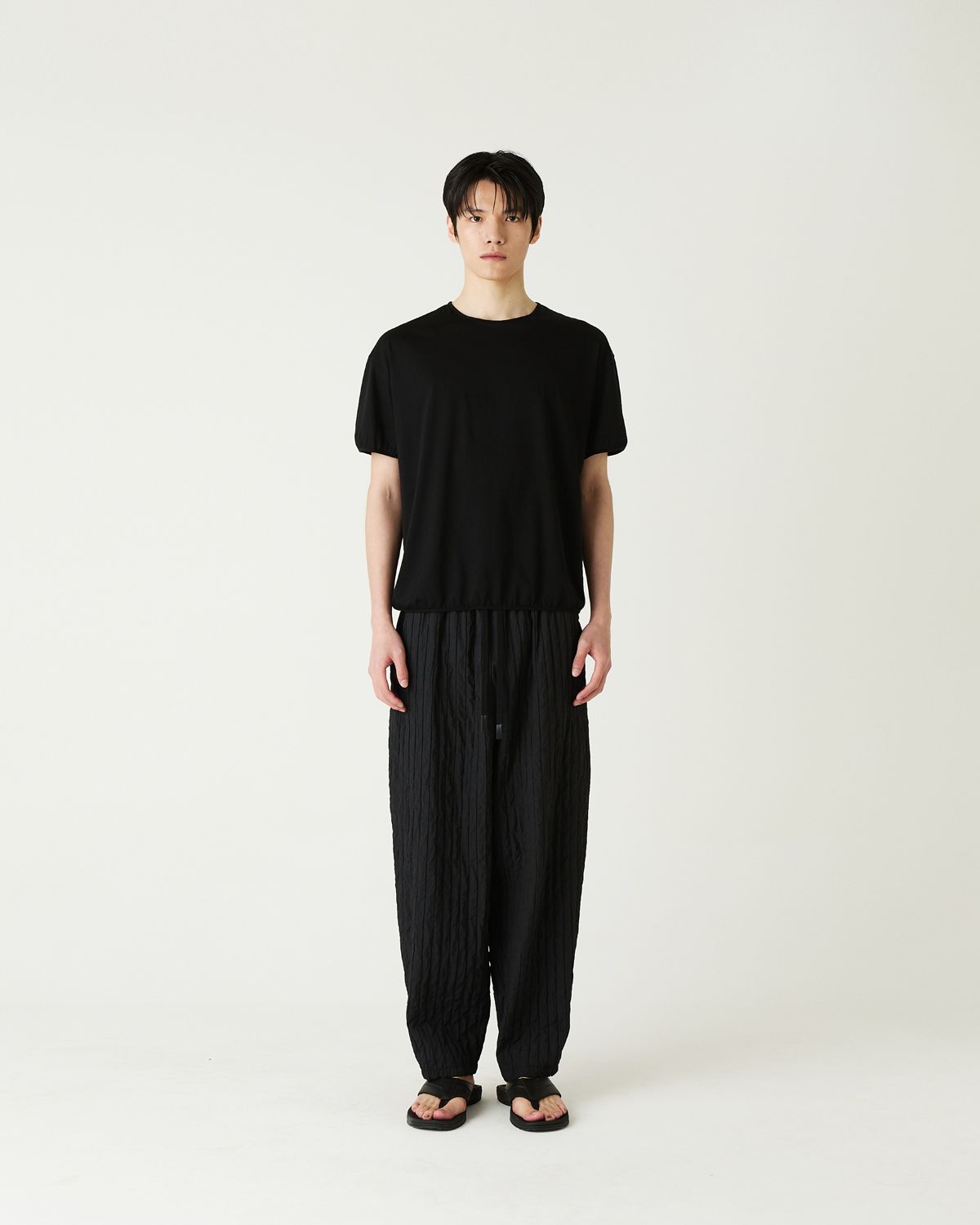 디앤드퀘스천(THEENDQUESTION) Pleats balloon pants / BLACK