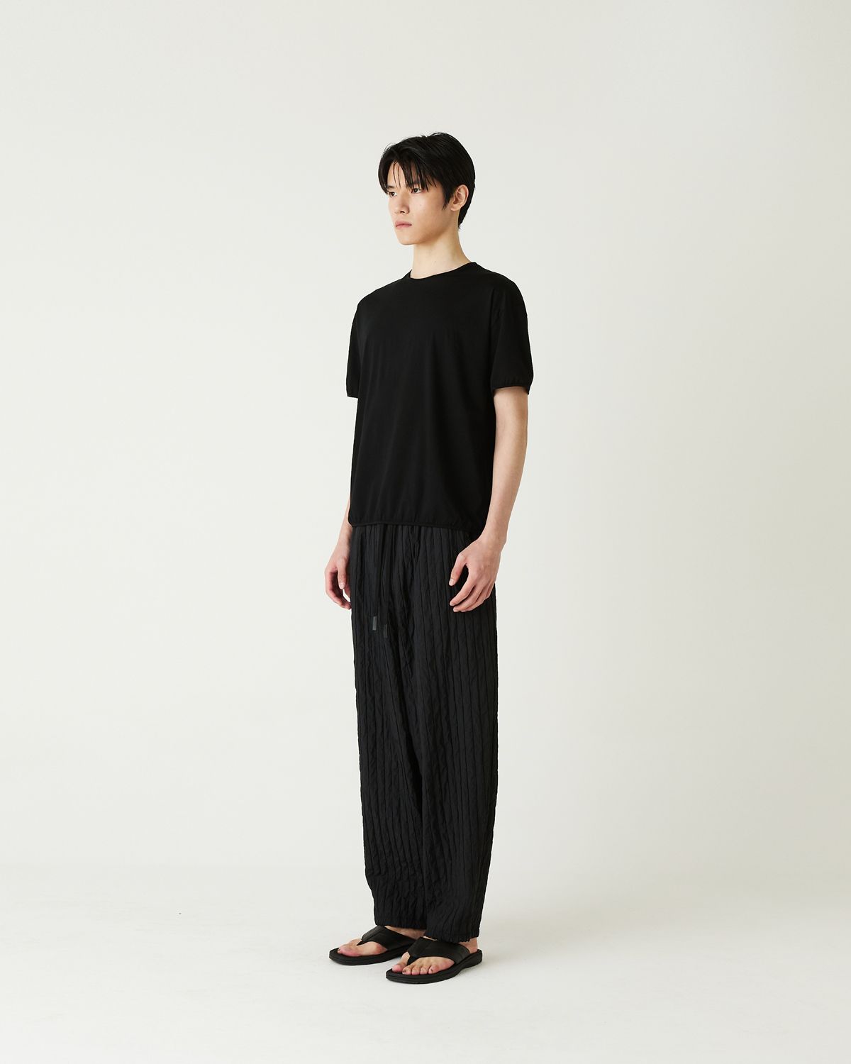 디앤드퀘스천(THEENDQUESTION) Pleats balloon pants / BLACK