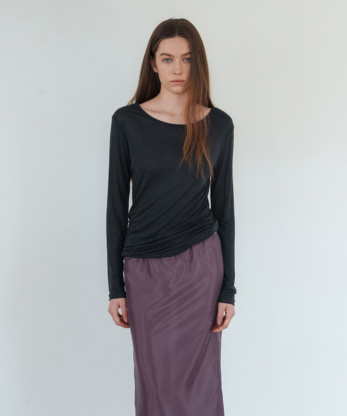 스러움(SEUREOUM) Natural Linen Top_Navy