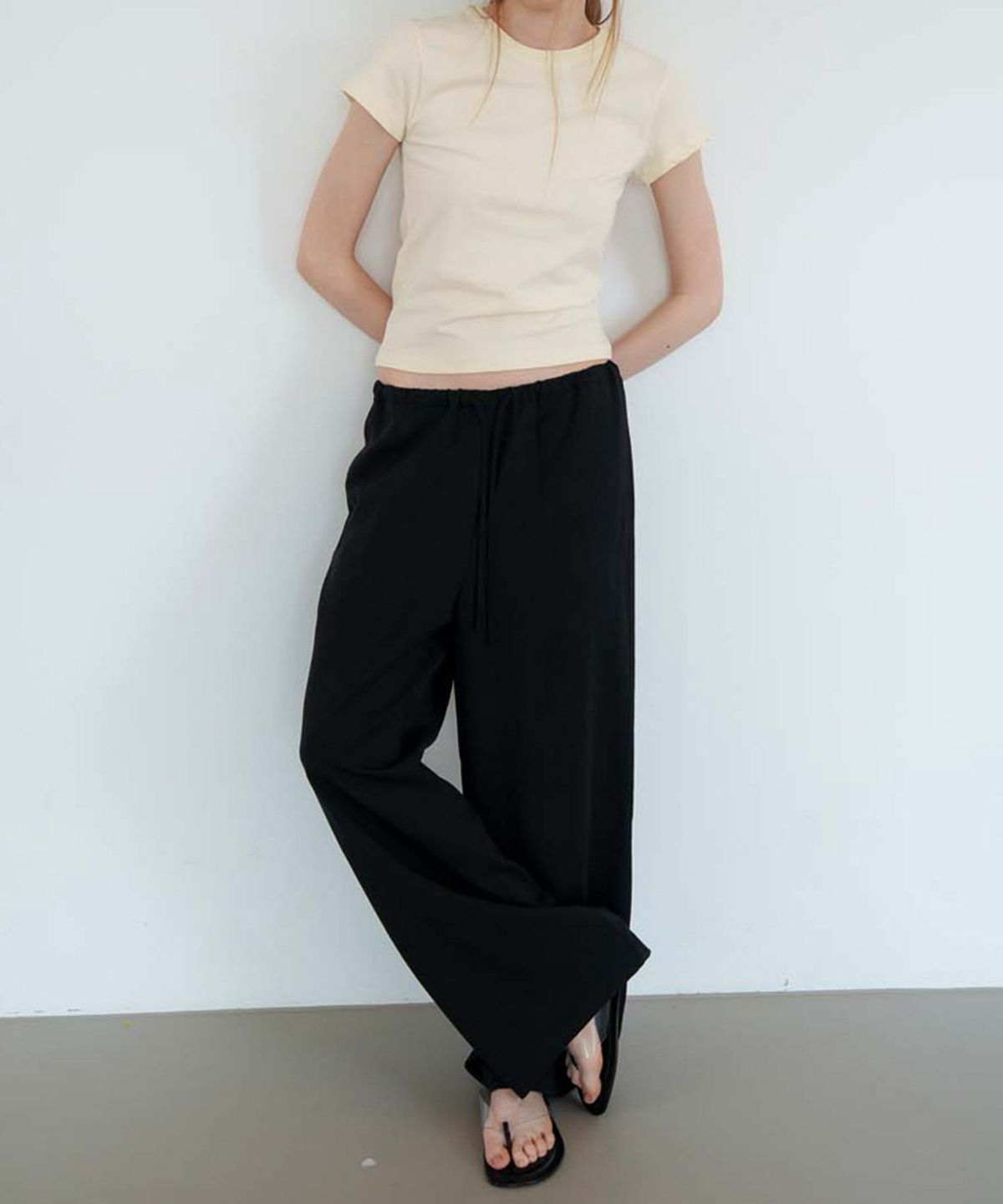 스러움(SEUREOUM) Relaxed Banding Pants_Black