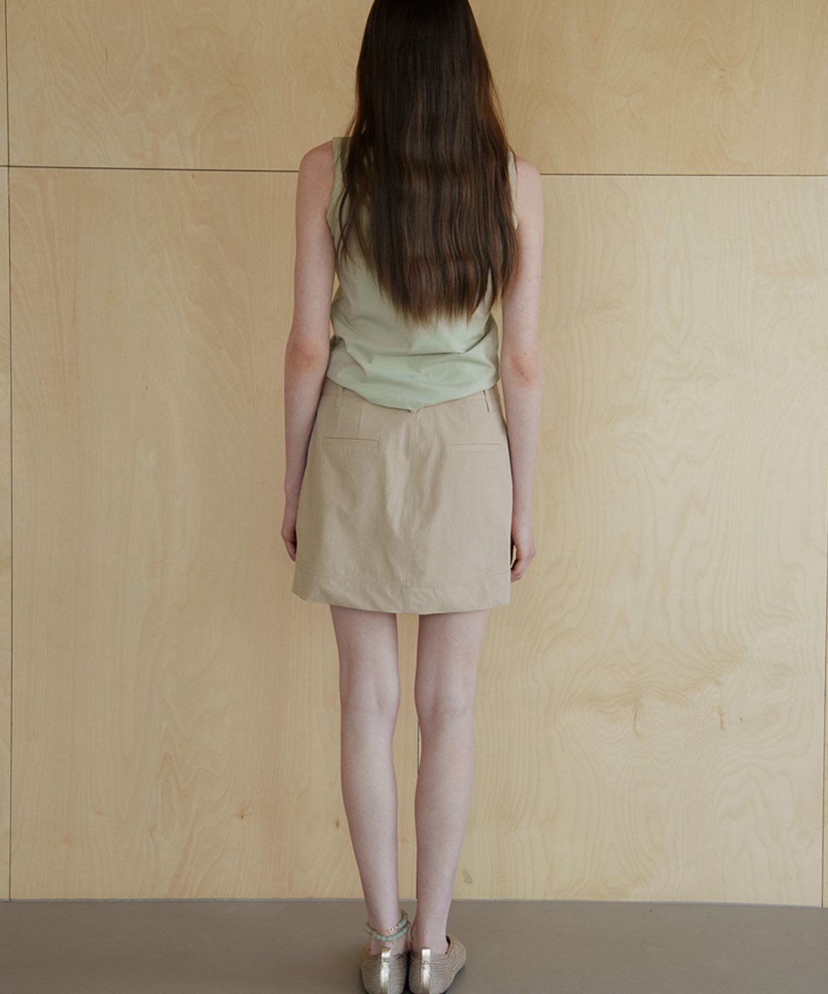 스러움(SEUREOUM) Amber Low Skirt_Beige