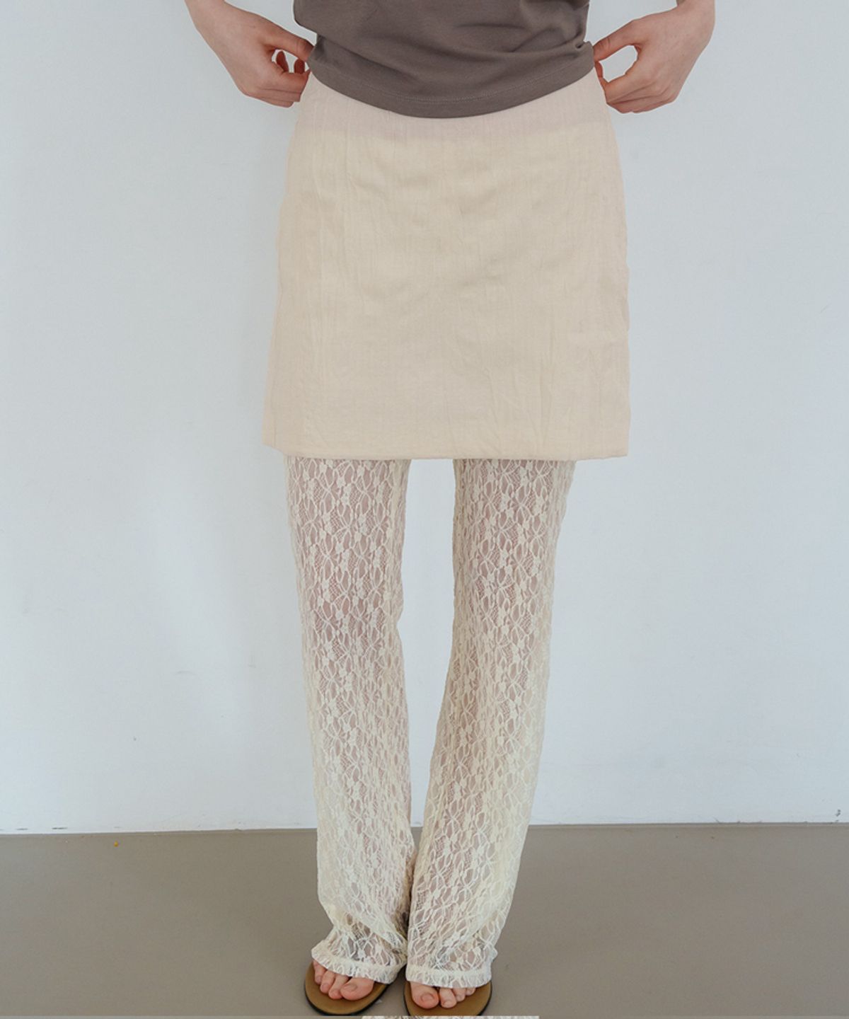 스러움(SEUREOUM) Ete Wrinkle Skirt_Ecru
