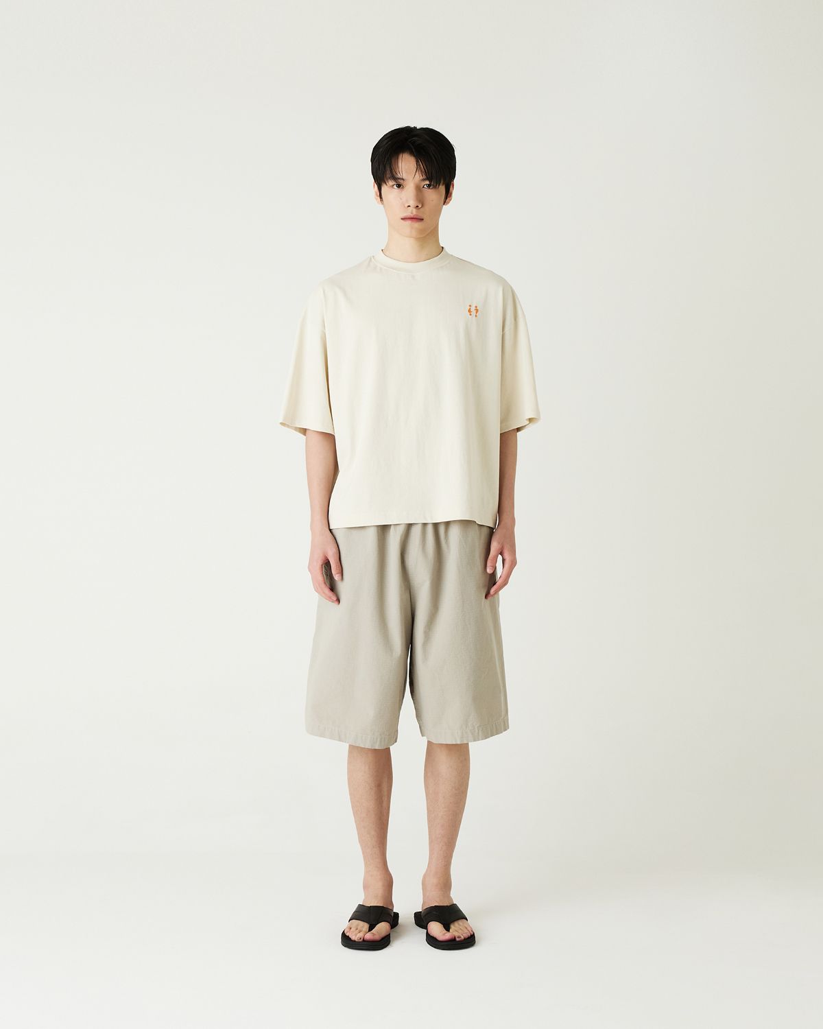 디앤드퀘스천(THEENDQUESTION) Symbol embroidery t-shirt / BEIGE