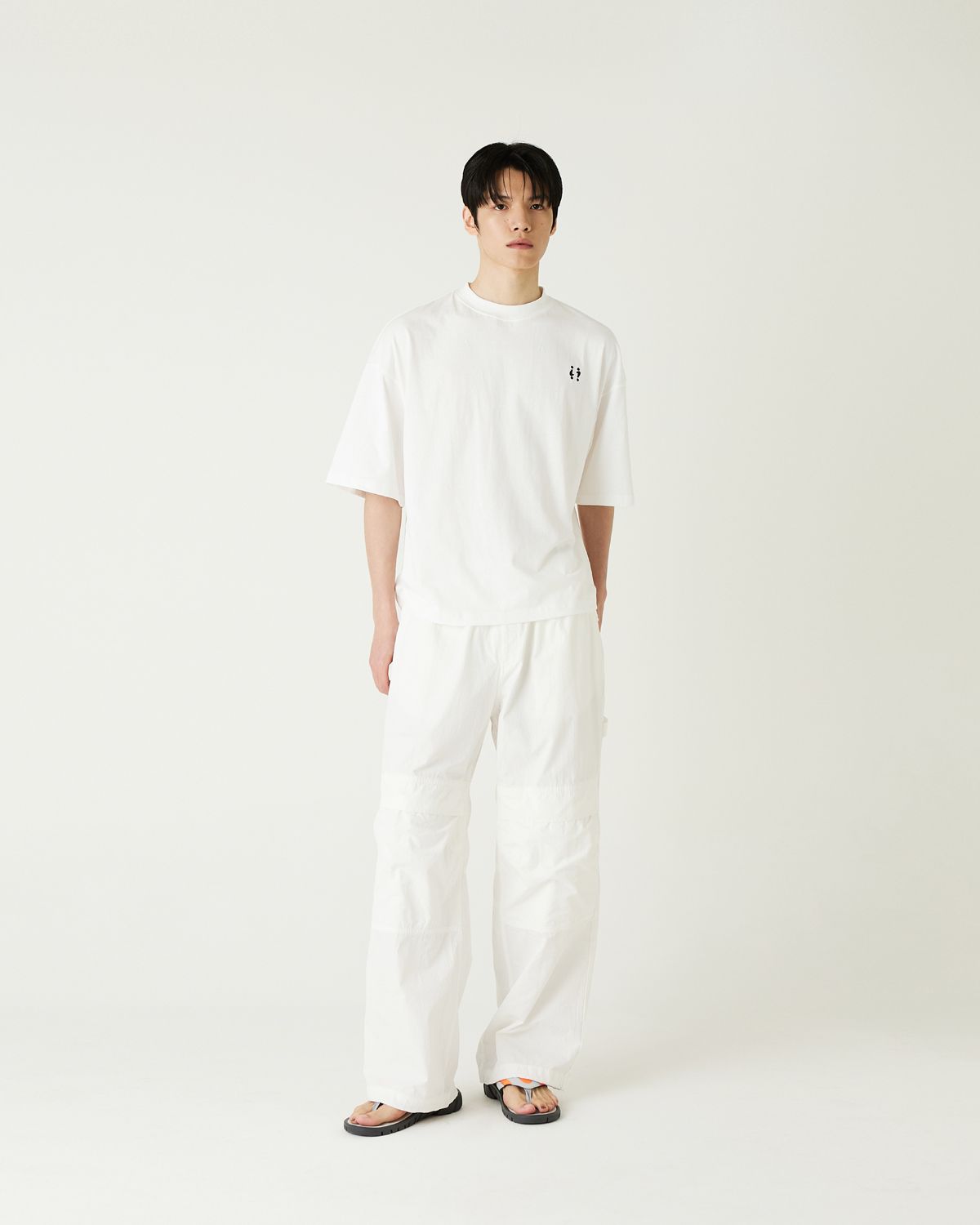 디앤드퀘스천(THEENDQUESTION) Symbol embroidery t-shirt / WHITE
