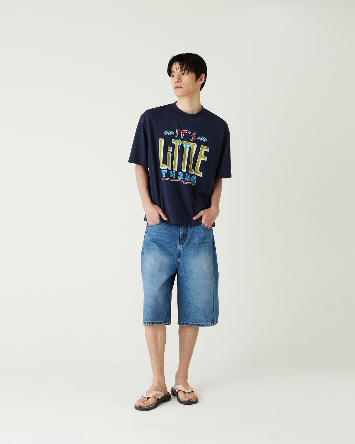 디앤드퀘스천(THEENDQUESTION) Little thing print t-shirt / NAVY