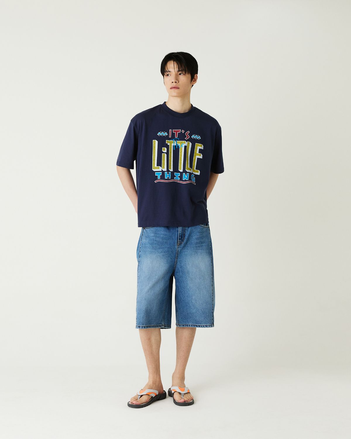 디앤드퀘스천(THEENDQUESTION) Little thing print t-shirt / NAVY