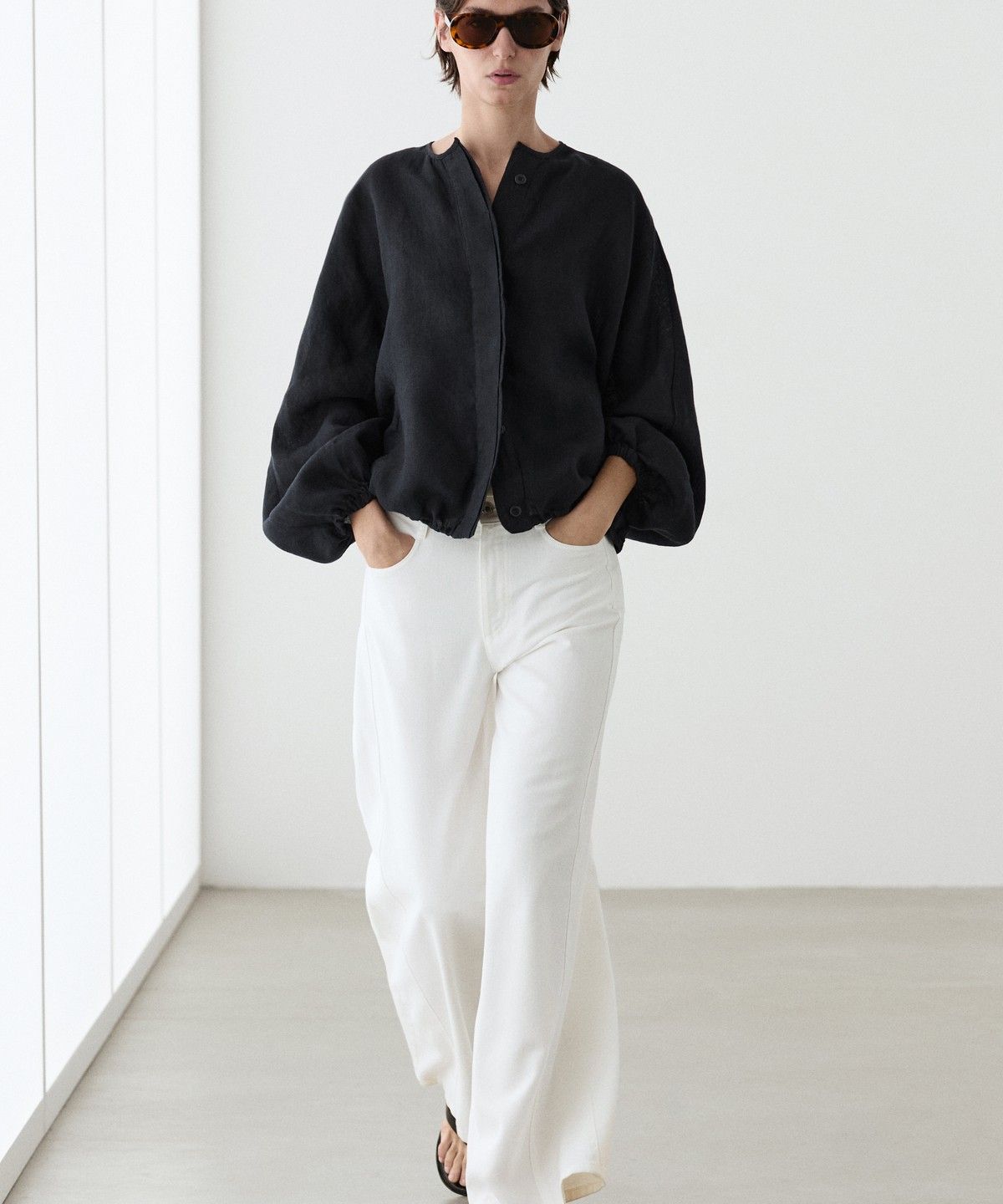 마시모두띠(MASSIMO DUTTI) 100% 린넨 퍼프 봄버 자켓