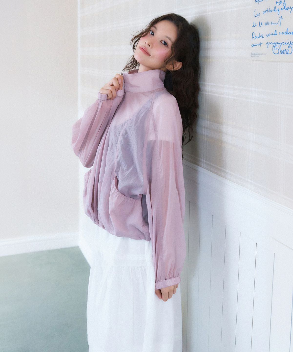 로엠(ROEM) 하이넥 시스루 바람막이 RMJPG26RT1