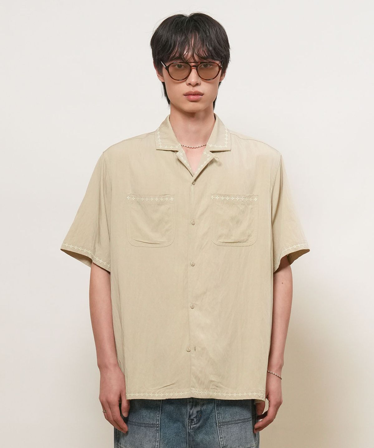 제너럴아이디어(GENERALIDEA) MAN 스티치 노치드 하프 셔츠 [BEIGE] / GF1MSH005