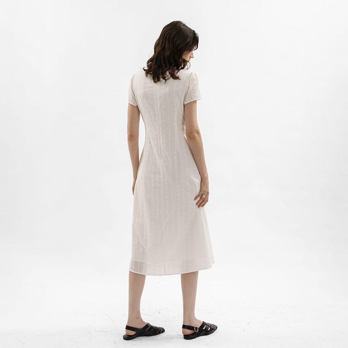 웬스데이딜라잇(WEDNESDAY DELIGHT) WD_Ruffle square neck midi dress_WHITE