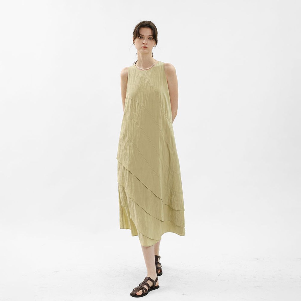 웬스데이딜라잇(WEDNESDAY DELIGHT) WD_Soft crinkle sleeveless dress_LIGHT BEIGE