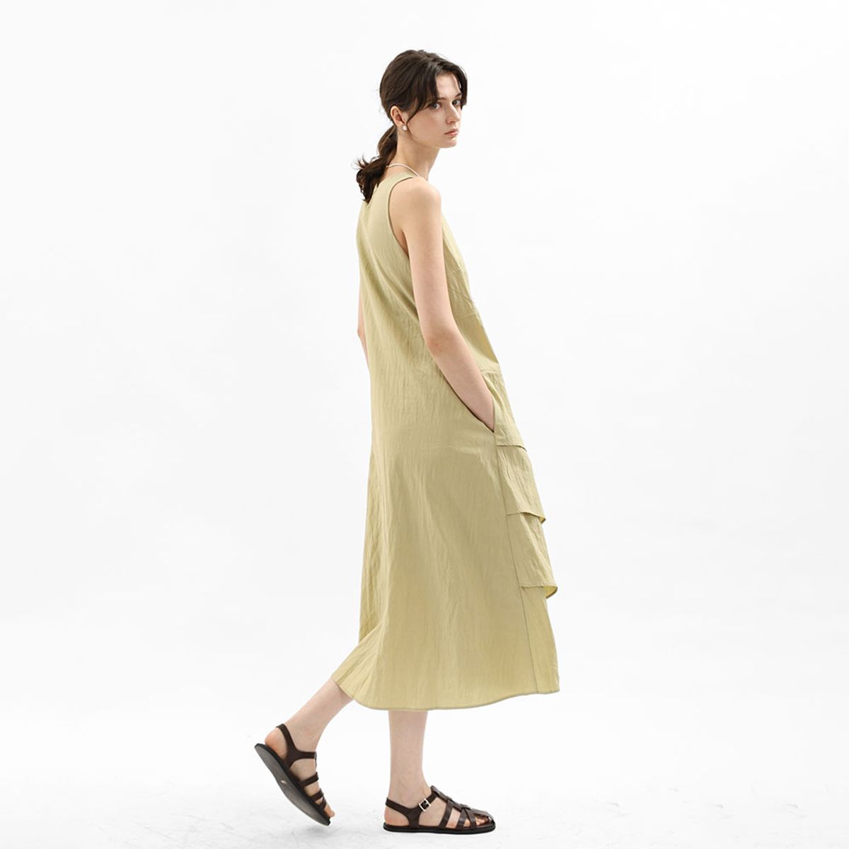 웬스데이딜라잇(WEDNESDAY DELIGHT) WD_Soft crinkle sleeveless dress_LIGHT BEIGE