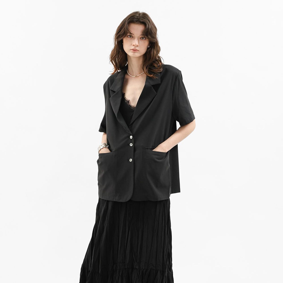 웬스데이딜라잇(WEDNESDAY DELIGHT) WD_Half sleeve tailored jacket_2color