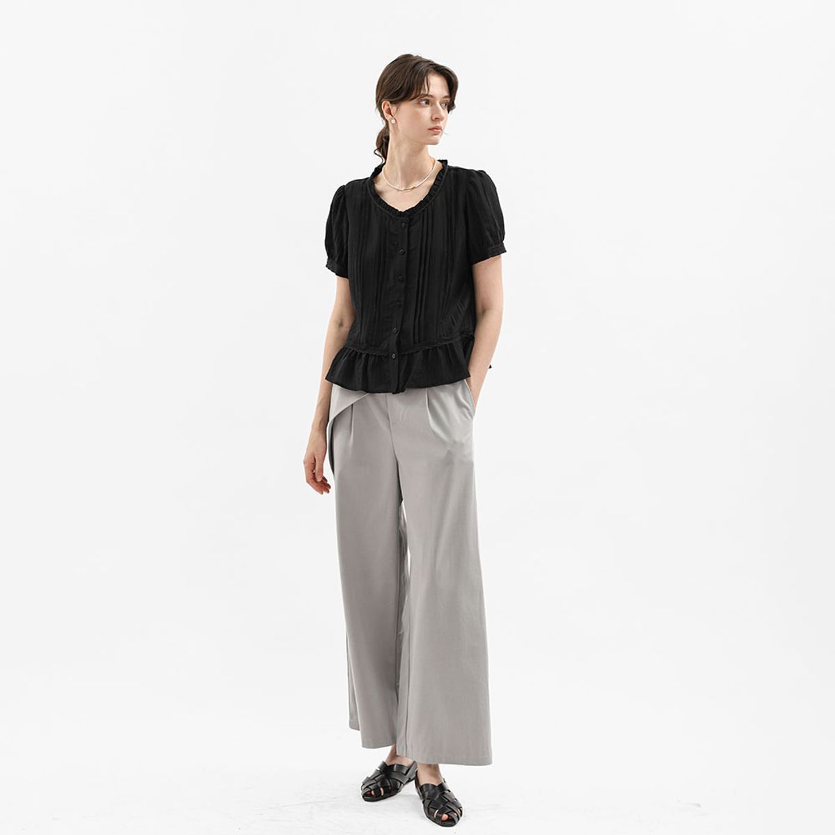 웬스데이딜라잇(WEDNESDAY DELIGHT) WD_Frill neck peplum shirt_BLACK