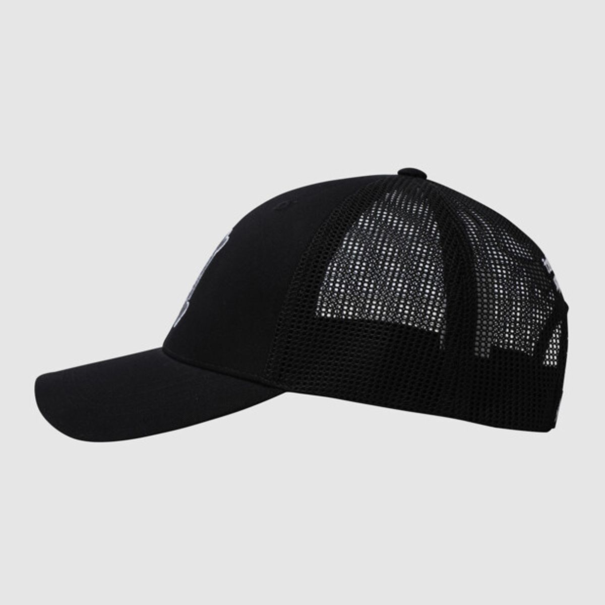 엄브로(UMBRO) 챈트 트랙 트러커캡 블랙 UR323CCP71