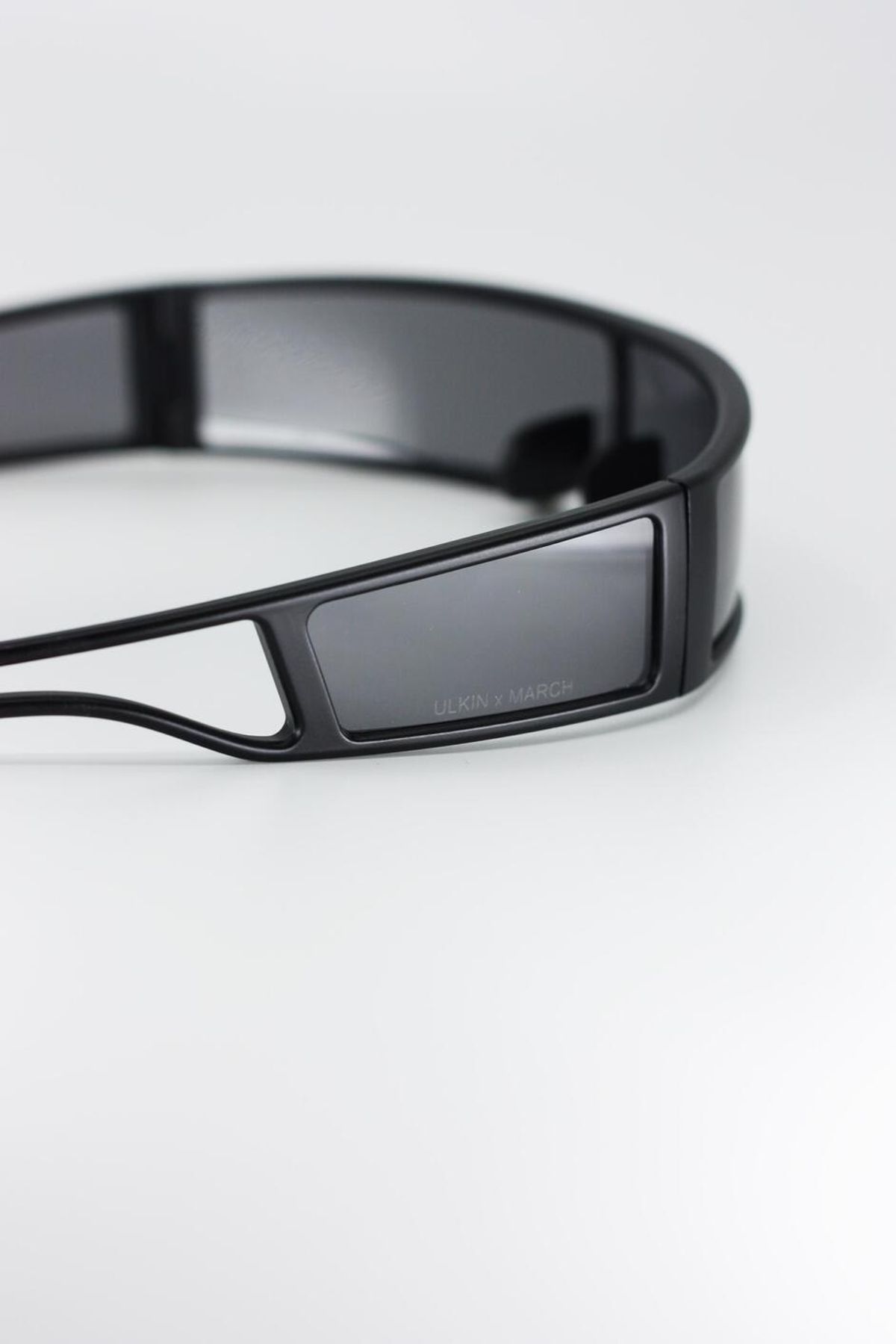 마치 아이웨어(MARCH EYEWEAR) [MARCH x ULKIN] Hybrid Hairband Sunglasses HY1141-1 (Black)