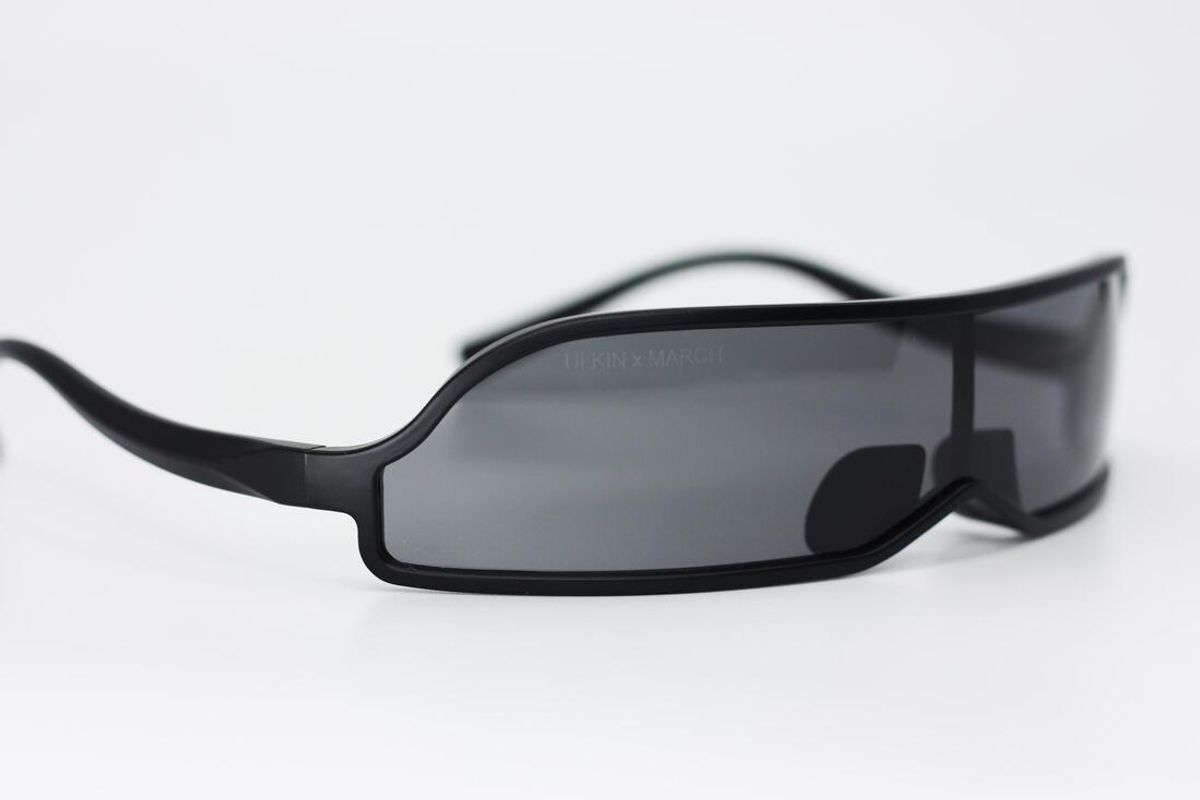 마치 아이웨어(MARCH EYEWEAR) [MARCH x ULKIN] Hybrid Hairband Sunglasses HY1142-1 (Black)