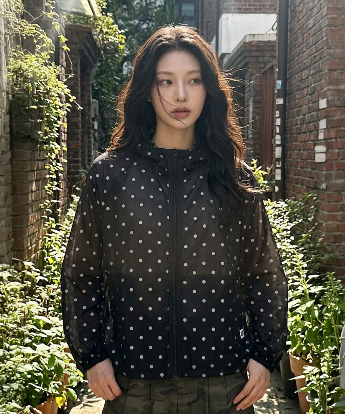 더그린랩(THE GREEN LAB) 시스루 도트 후드 경량 바람막이 쟈켓 [블랙]