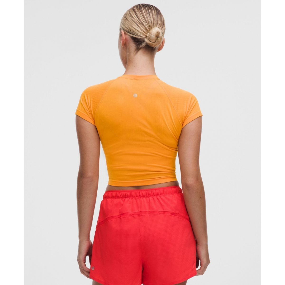 룰루레몬(LULULEMON) 스위프틀리 테크 크롭 숏슬리브 셔츠 2.0  CSZT CSZT