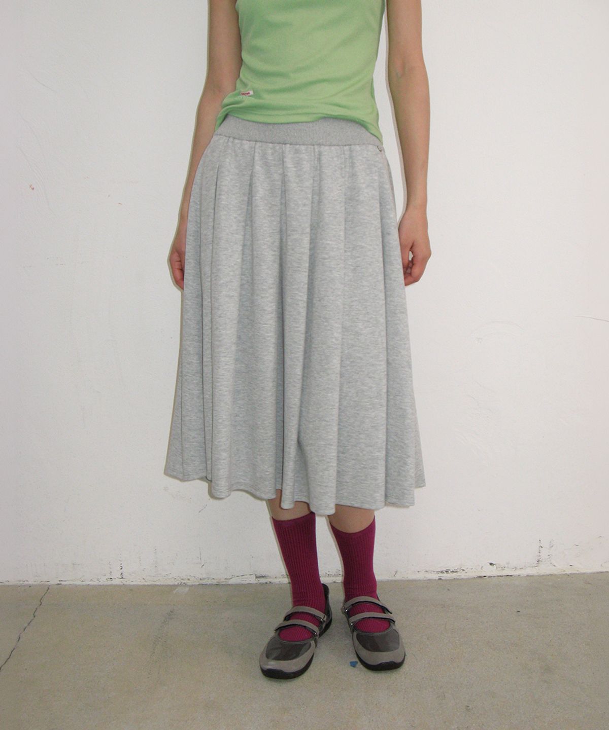 론론(RONRON) PLEATS SWEAT LONG SKIRT GREY