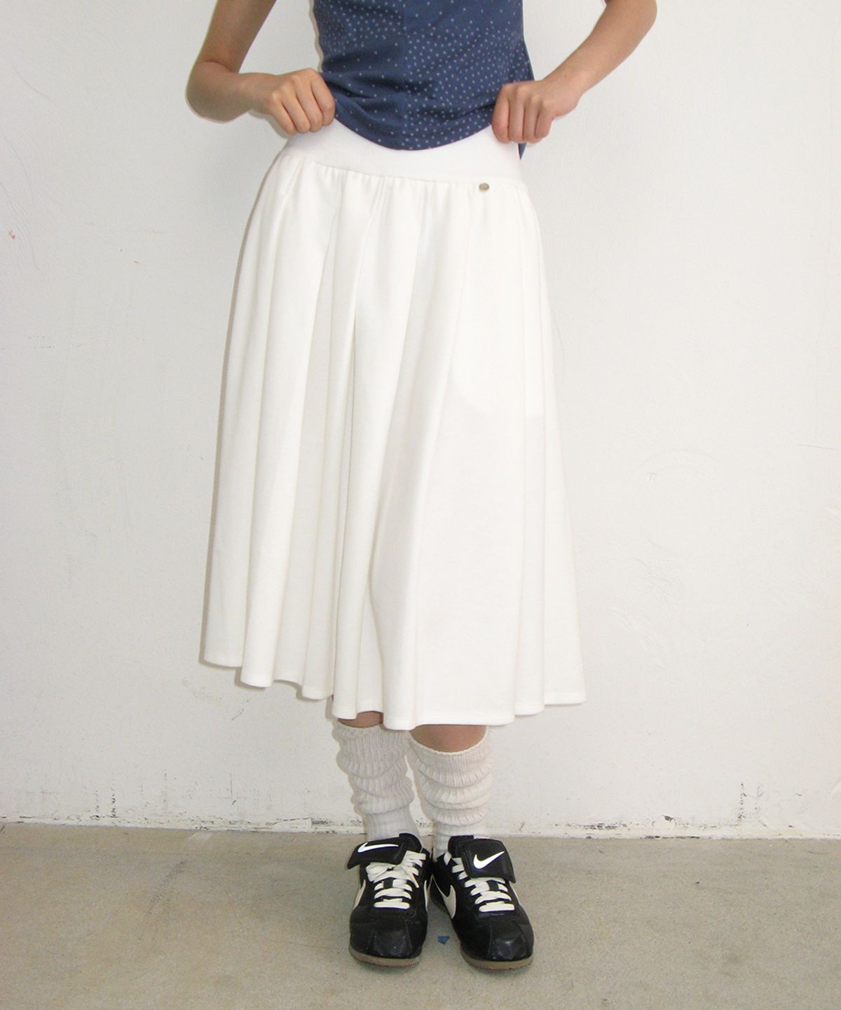 론론(RONRON) PLEATS SWEAT LONG SKIRT WHITE