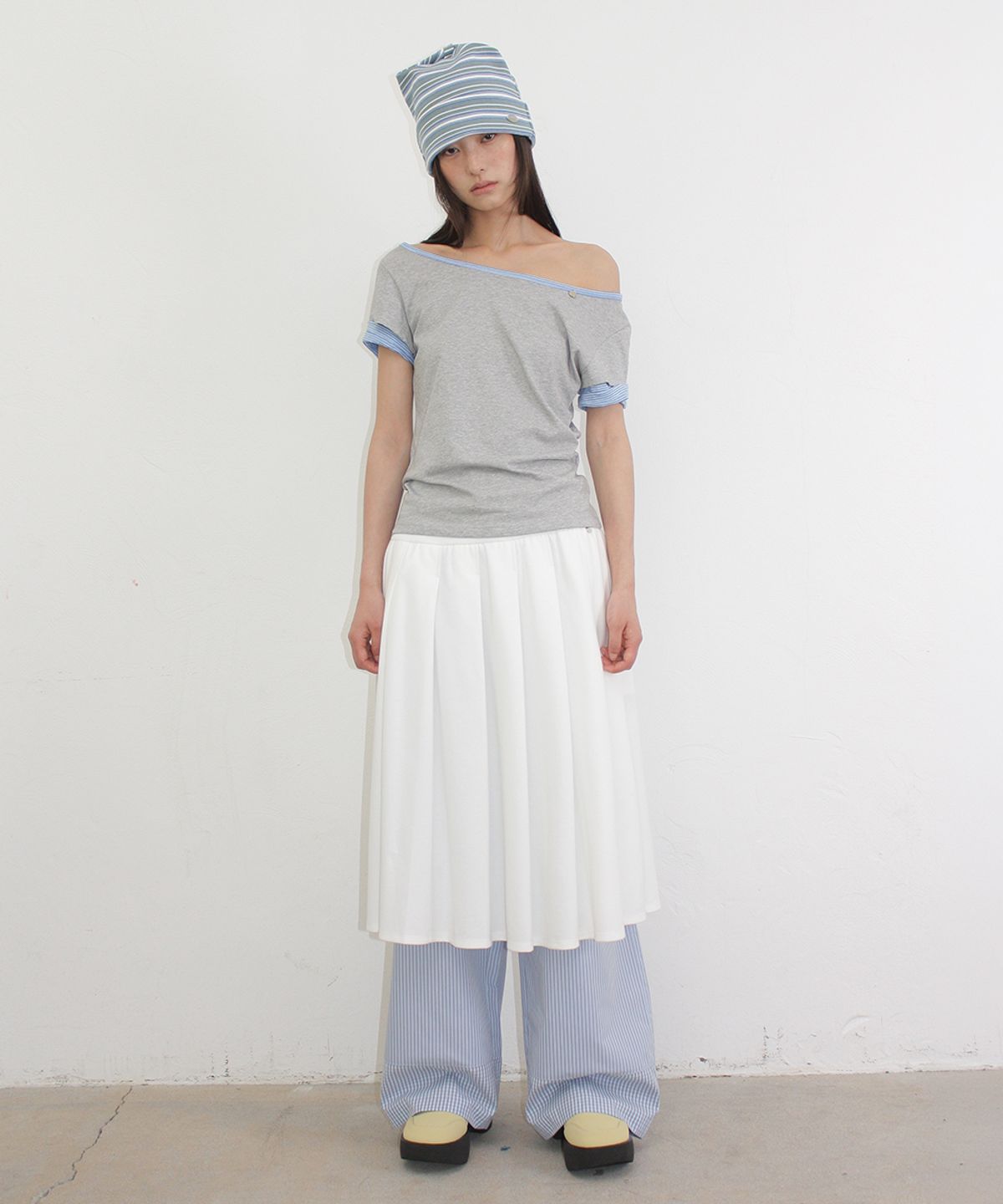 론론(RONRON) PLEATS SWEAT LONG SKIRT WHITE